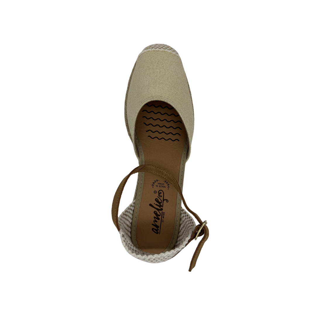 Amelie Cabrera 7002